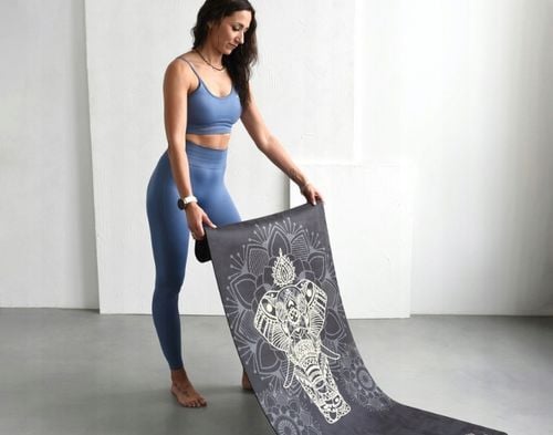 PIĘKNA MATA PREMIUM DO JOGI ĆWICZEŃ STABILNA ZAMSZOWA MIĘKKA 4 MM ZE WZOREM na Arena.pl