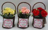 kwiaty sztuczne w koszyku Dla Babci
