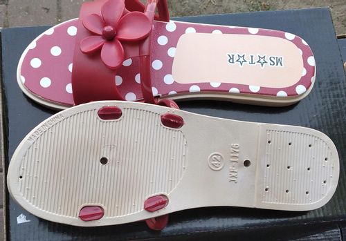 ELEGANCKIE czerwone KLAPKI DAMSKIE Z KWIATKIEM r38 na Arena.pl