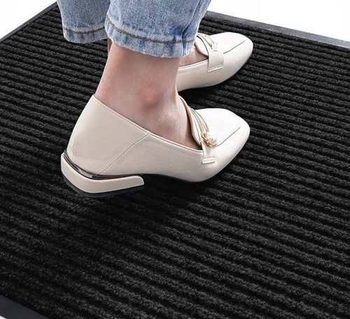 WYCIERACZKA DO BUTÓW WEJŚCIOWA POD DRZWI MATA CHŁONNA ANTYPOŚLIZGOWA 80x120 na Arena.pl