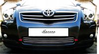 Toyota AVENSIS T25 - Listwy CHROM na GRILL atrapa