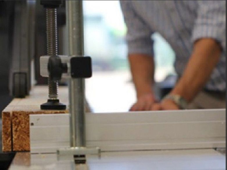 Piła formatowa system ochrony dłoni Hand Guard Standard formatówka pilarka zdjęcie 5