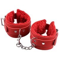 Czerwone Mocne Skórzane Kajdanki Z Futerkiem