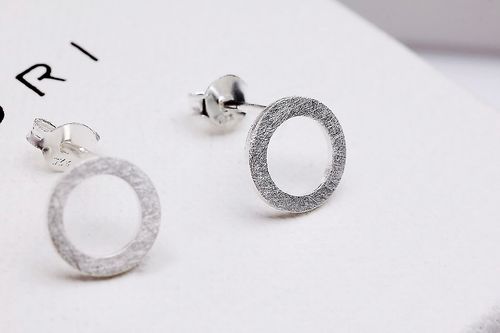 Srebrne kolczyki Staviori na Arena.pl