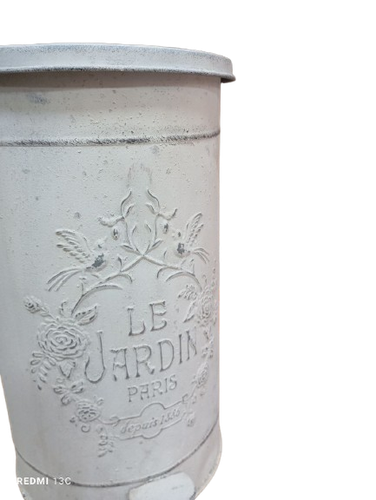 Kosz na śmieci zewnętrzny do ogrodu biały retro pedałowy POWYSTAWOWY na Arena.pl