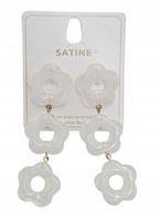 Kolczyki wiszące kwiaty akryl biały 9 cm