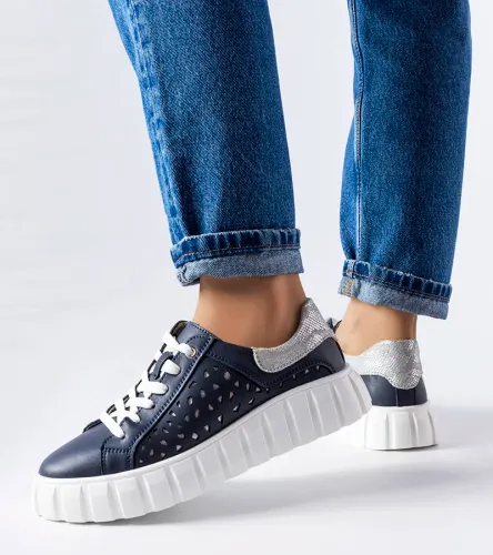 Granatowe sneakersy ze wstawkami Patch 36 na Arena.pl