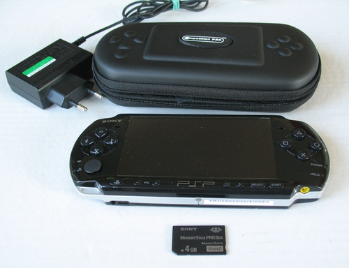 PSP SLIM 3003 + 4GB + POKROWIEC na Arena.pl