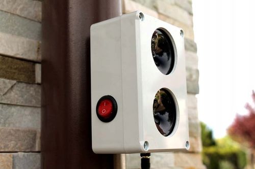 ODSTRASZACZ KUN MYSZY SZCZURÓW GRYZONI PODWÓJNY DO DOMU I OGRODU 2000 na Arena.pl