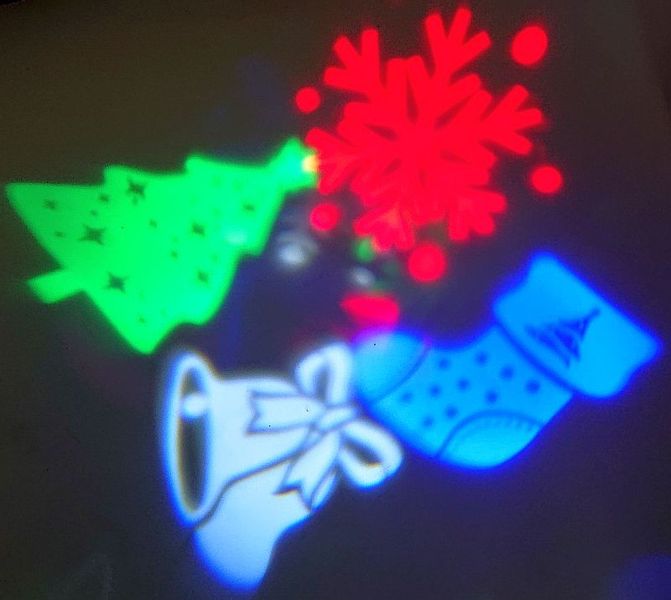 Świąteczny Projektor Zewnętrzny 12 Wzorów Na Choince Lub Ścianie zdjęcie 8