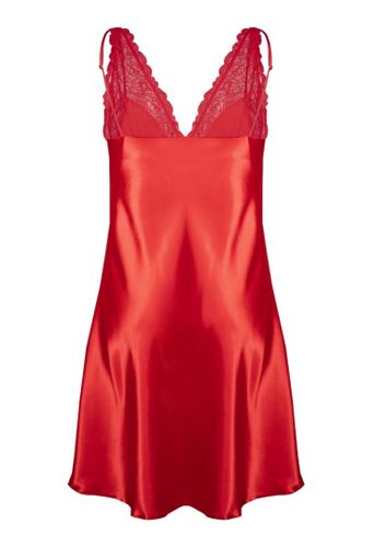 Halka Neema na Arena.pl