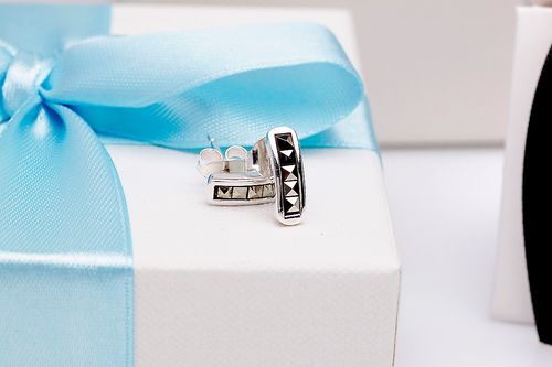 srebrne kolczyki z dużymi kwadratowymi markazytami - kdm2890 na Arena.pl