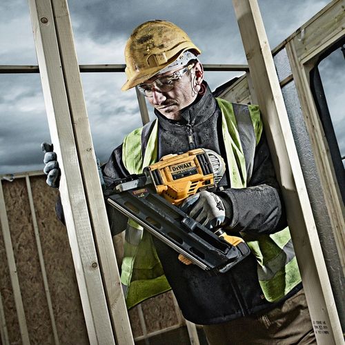 Gwoździarka bezszczotkowa 34° 50-90mm 18V 2x5Ah XR DeWalt DCN692P2-QW na Arena.pl