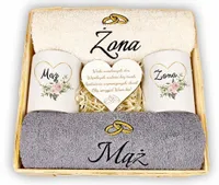 PREZENT NA ŚLUB WESELE ZESTAW DLA PARY MŁODEJ RĘCZNIKI Z HAFTEM KUBKI KOSZ