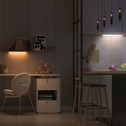 Lampka z Czujnikiem Ruchu Zmierzchu Lampa Podszafkowa Diody LED Magnes na Arena.pl