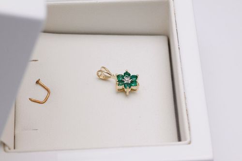 Złoty wisiorek WZD0954 - Diament na Arena.pl