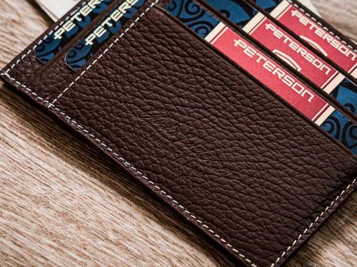 Skórzane etui na dokumenty i banknoty na Arena.pl