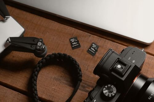 Karta pamięci GOODRAM 128GB kl10+ czytnik +adapter na Arena.pl