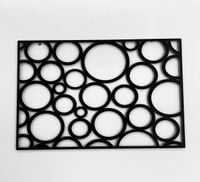 Metalowy czarny panel dekoracyjny / obraz ażurowy kółka loftino 120x80