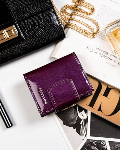 kompaktowy portfel damski z lakierowanej skóry naturalnej - peterson na Arena.pl