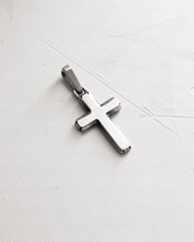 Srebrny krzyż SANDHED na Arena.pl