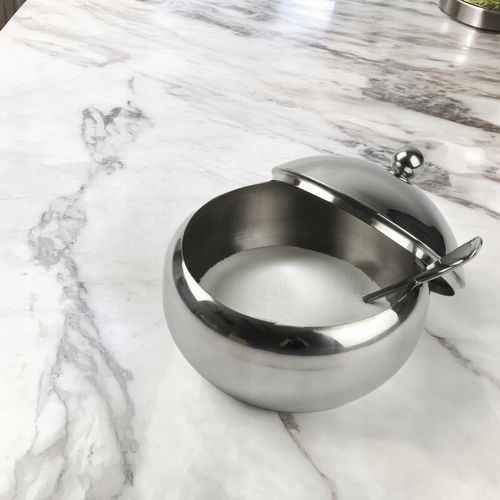 CUKIERNICA Z ŁYŻECZKĄ OKRĄGŁA STALOWA CUKIERNICZKA POJEMNIK NA CUKIER na Arena.pl