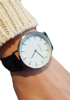 Modny damski zegarek czarny, skórzany pasek srebrna koperta, tarcza biała