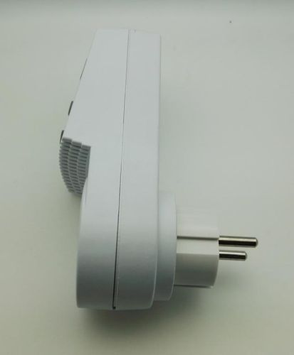 TERMOSTAT REGULATOR TEMPERATURY DO GNIAZDKA TS05 na Arena.pl