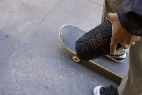 Głośnik przenośny JBL Charge 5 biały na Arena.pl