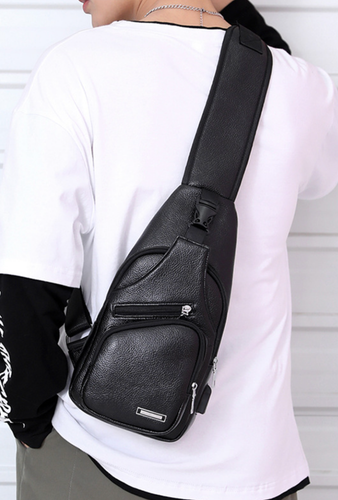 Elegancka nerka pojemna saszetka na ramię torba plecak ekoskóra usb czarna na Arena.pl