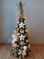 Choinka 60 CM ubrana z lampkami LED Stożek