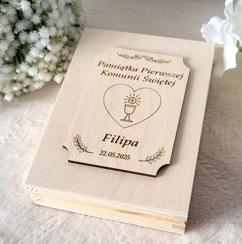 ANIOŁEK W PUDEŁKU DREWNIANYM PERSONALIZOWANY KOMUNIA CHRZEST CHŁOPIEC na Arena.pl