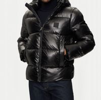 Calvin Klein Kurtka zimowa K10K113721 Czarny Regular Fit L