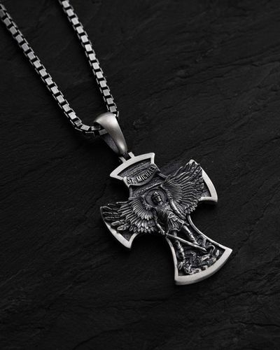 Srebrny krzyż ST. ARCHANGEL MICHAEL na Arena.pl