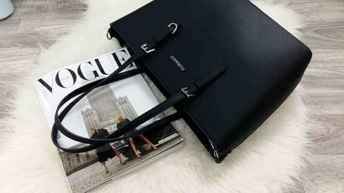 FLORA&CO torebka damska klasyczna sztywna z paskiem  na ramię V048 c.taupe na Arena.pl