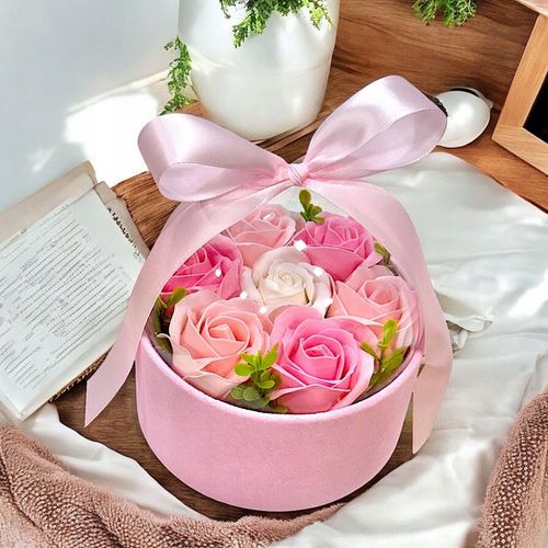 FLOWERBOX KWIATY MYDLANE BUKIET KWIATÓW W PUDEŁKU FLOWER BOX RÓŻE na Arena.pl