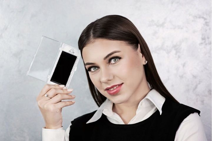 Rzęsy do przedłużania czarne PLATINUM 0.10 C 9mm zdjęcie 5