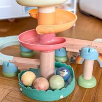 OGROMNY DREWNIANY MUZYCZNY TOR KULKOWY KULODROM 44el. PASTELOWY TOOKY TOY