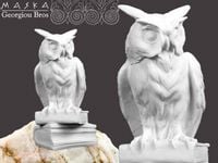Sowa na książce - alabaster grecki