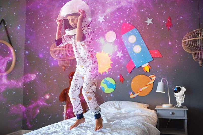 Lampka nocna led ASTRONAUTA zdjęcie 5