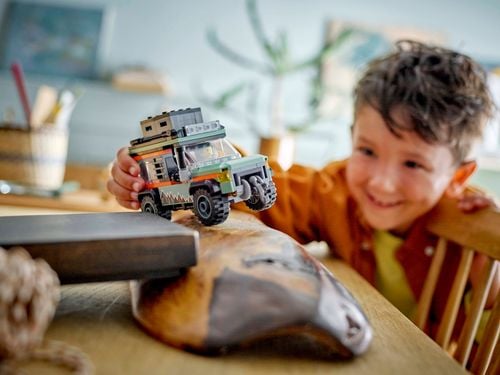 LEGO City Górska terenówka 4x4 SUV z wyciągarką 60447 na Arena.pl