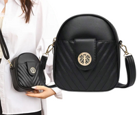 Czarna torebka skórzana na telefon pojemna na ramię torba pikowana