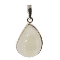 Zawieszka z Kamieniem Księżycowym w srebrze młotkowanym