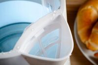 CZAJNIK ELEKTRYCZNY BEZPRZEWODOWY BIAŁY 2000W 1,8l STRIX ELDOM C240SB