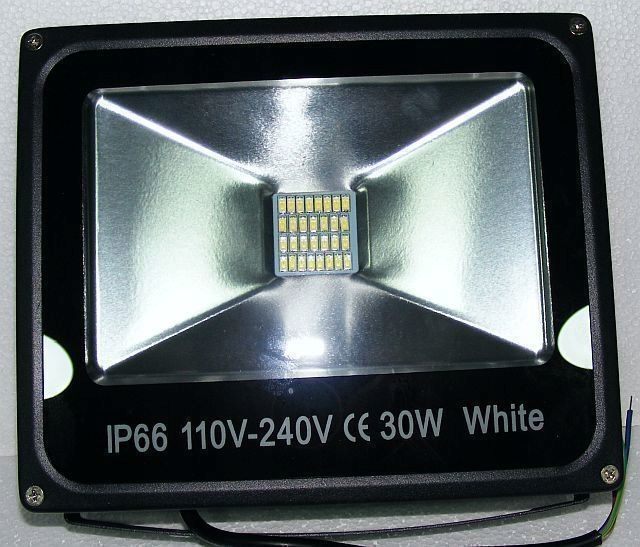 Oświetlacz Halogen Led Ultra Slim 30W Zimny W-Wa zdjęcie 2