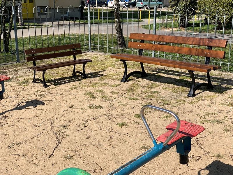 KOMPLETNA ŁAWKA DZIECIĘCA SMERF zdjęcie 4