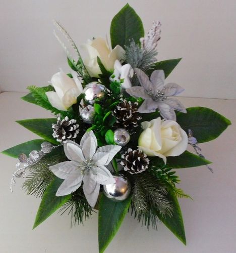 Stroik świąteczny na grób, Boże Narodzenie róża poinsecja biel- srebro na Arena.pl