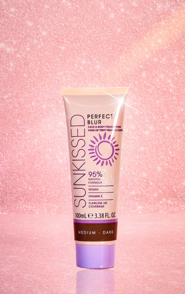 Sunkissed Perfect Blur Podkład Face & Body Medium Dark zdjęcie 4