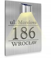 Tabliczka srebrna dibond numer domu adres i miasto lampka solarna 30x20 cm