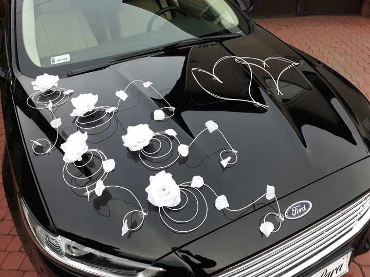 Dekoracja samochodu ozdoby na auto do ślubu płatki zdjęcie 12